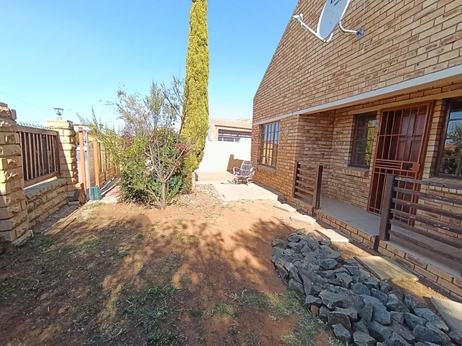 3 Bedroom Property for Sale in Vista Park Free State
